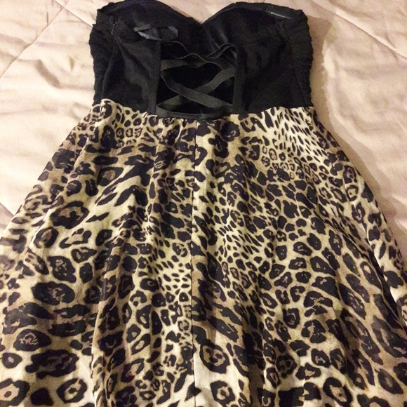 Dress - Picture 2 of 3